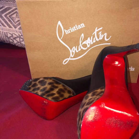 Christian Louboutin Maggie Pump - Picture 4 of 6